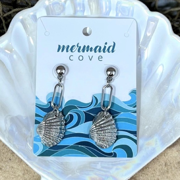 CONCHAL Drop Earrings- Silver - Picture 2 of 4